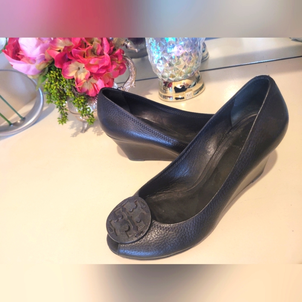 Tory Burch platform open toe Size 8.5